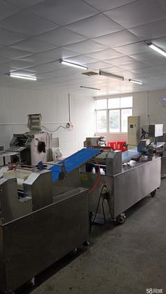 东莞东坑大型上水天然气商铺转让，营业面积超1000平方米